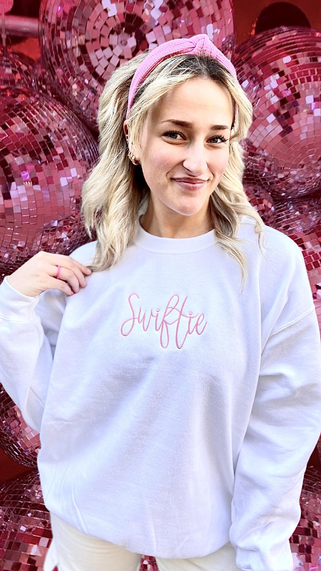 Swiftie Cursive Embroidered Sweatshirt