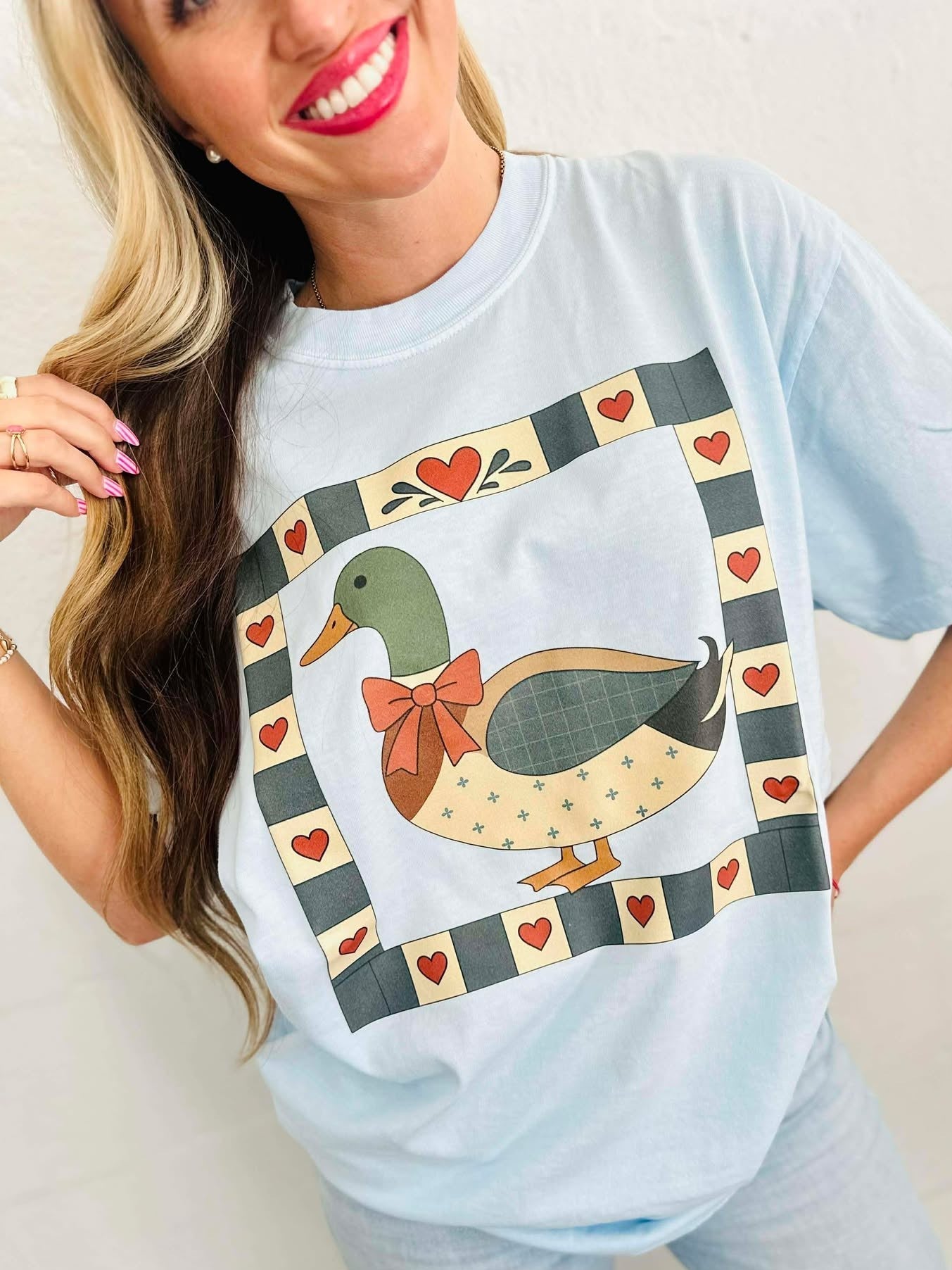 Antique Mallard Duck With Heart Border dtf Top