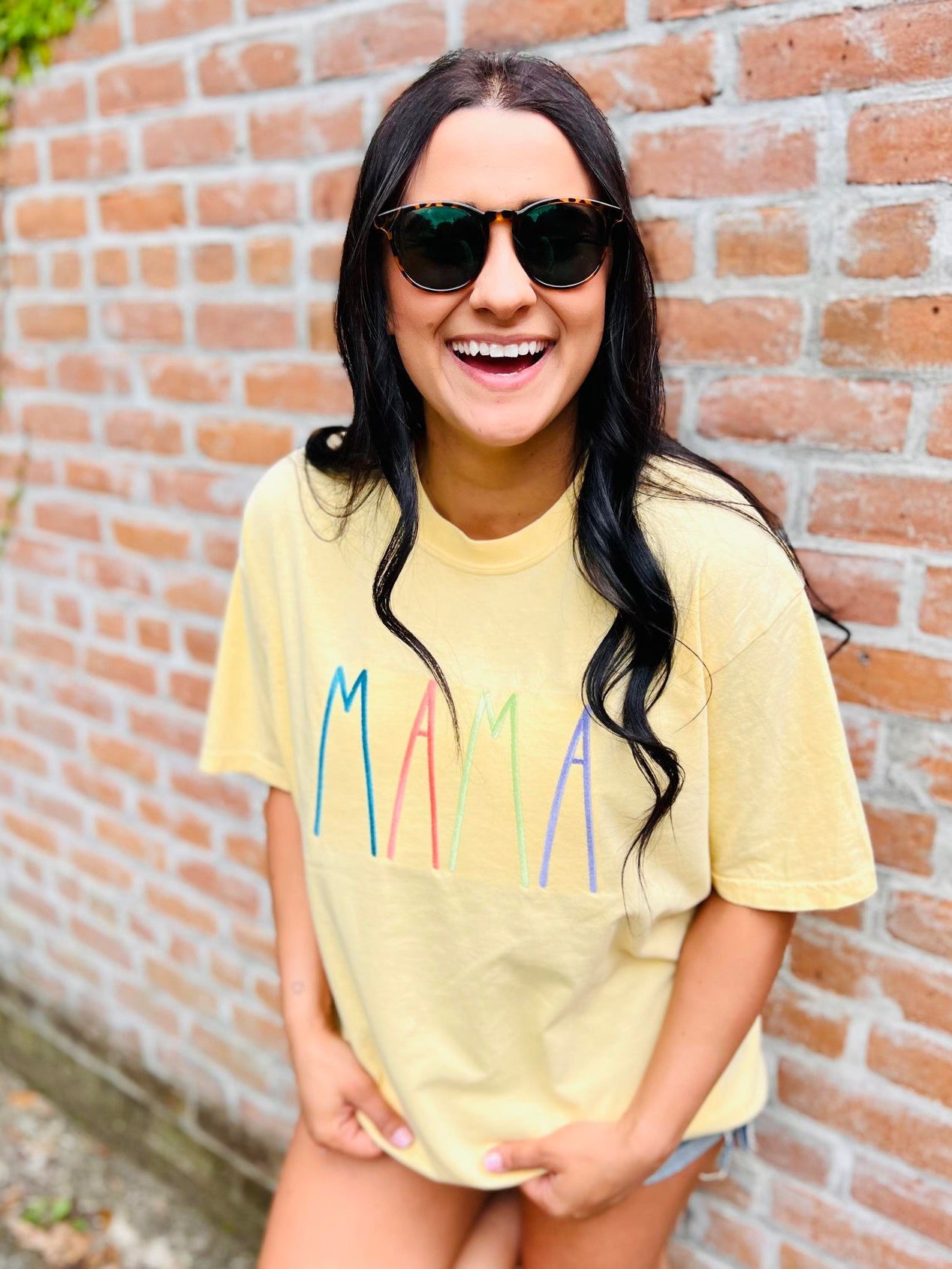 MAMA Thread Butter Graphic Tee